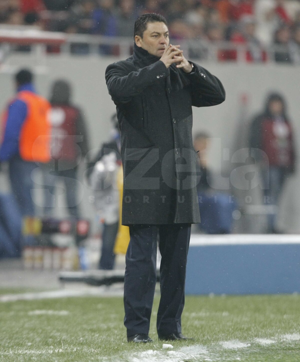 FOTO Ola John, "Regele Balonului" » Steaua a pierdut meciul tur cu Twente, 0-1