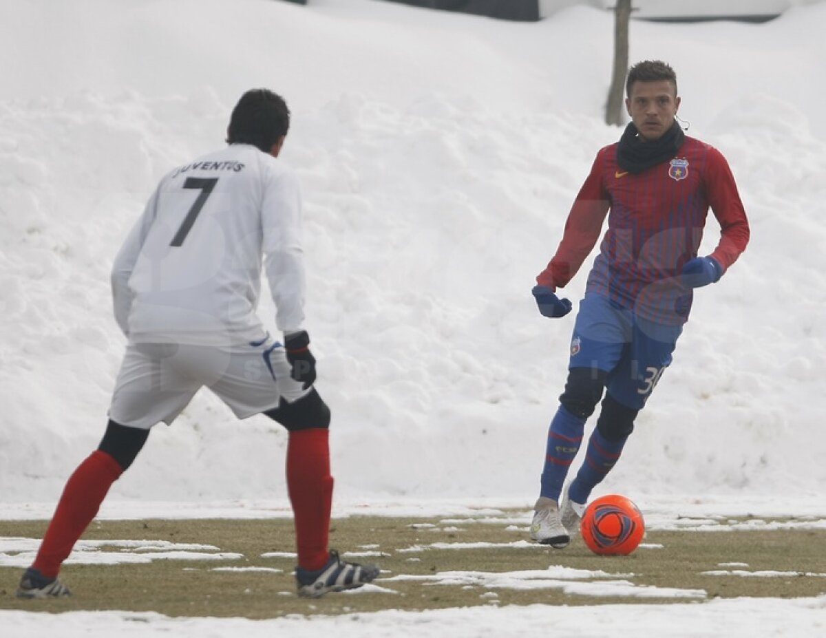 VIDEO Scor de calificare ;) » Steaua a învins pe Juventus Bucureşti, 2-0
