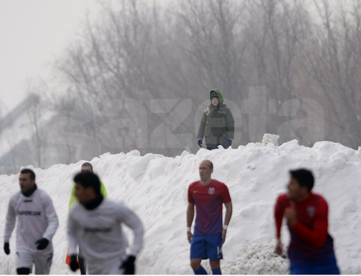 VIDEO Scor de calificare ;) » Steaua a învins pe Juventus Bucureşti, 2-0