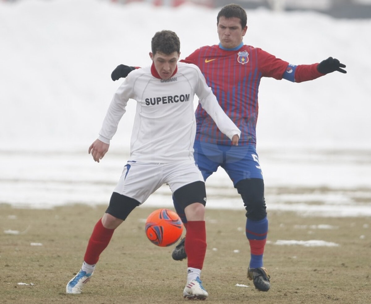 VIDEO Scor de calificare ;) » Steaua a învins pe Juventus Bucureşti, 2-0