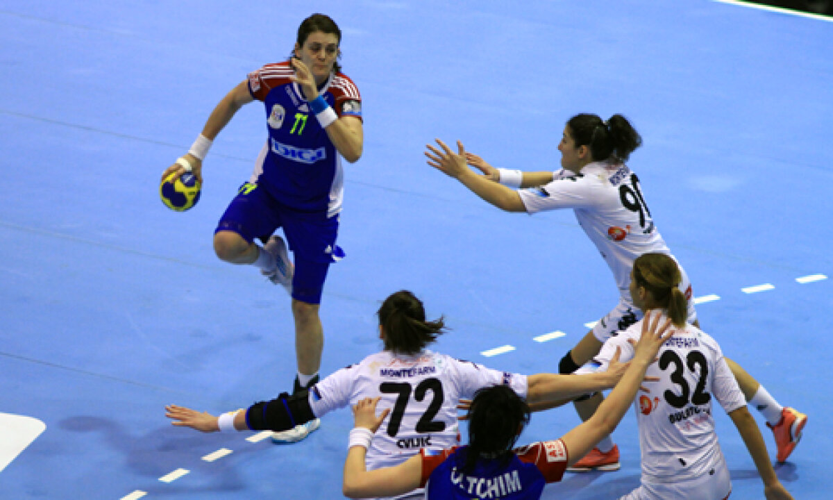 GALERIE FOTO Buducnost a făcut instrucţie cu Oltchim la Rm Vîlcea, scor 24-34