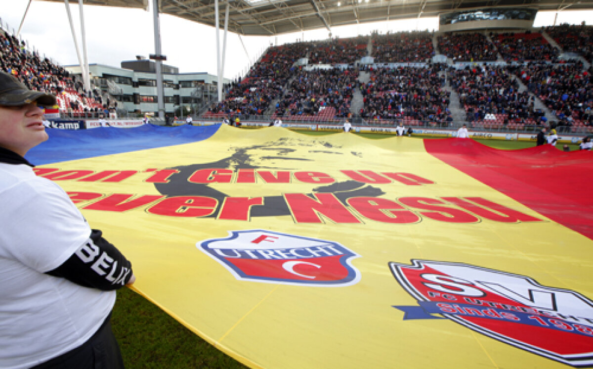 FOTO Cu tata la stadion » Mihai Neşu şi-a sărbătorit cei 29 de ani la Utrecht, alături de 20.000 de olandezi care au creat o atmosferă impresionantă