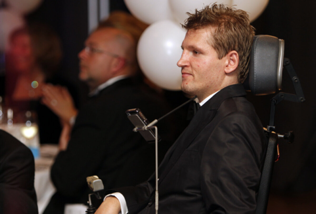 GALERIE FOTO Seara prinţilor pentru lumea invalizilor » Mihai Neşu a fost gazdă la gala fundaţiei sale