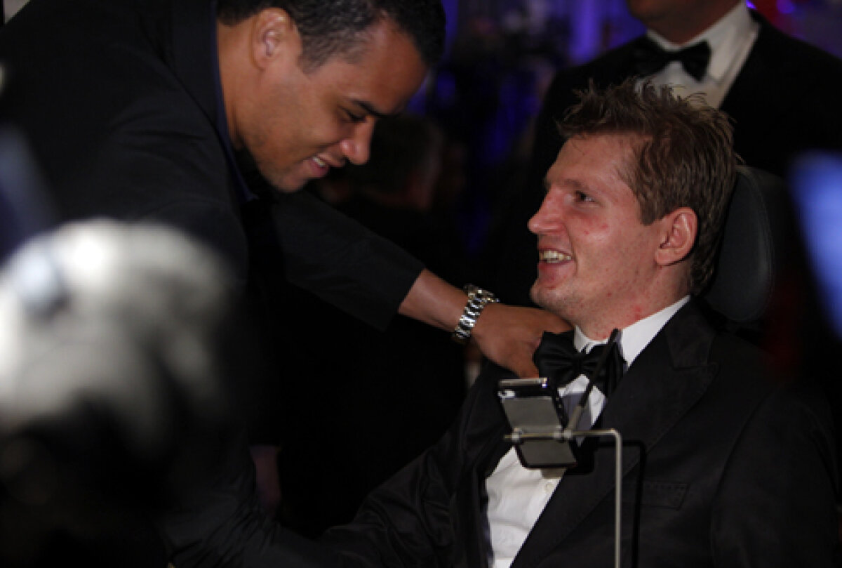 GALERIE FOTO Seara prinţilor pentru lumea invalizilor » Mihai Neşu a fost gazdă la gala fundaţiei sale