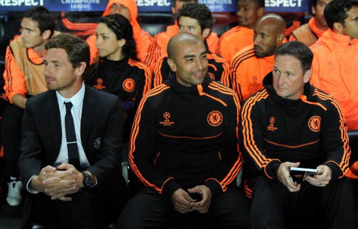 FOTO Jucătorii lui Chelsea chiar sînt pe mîini bune. Iată ce doctoriţă sexy au!