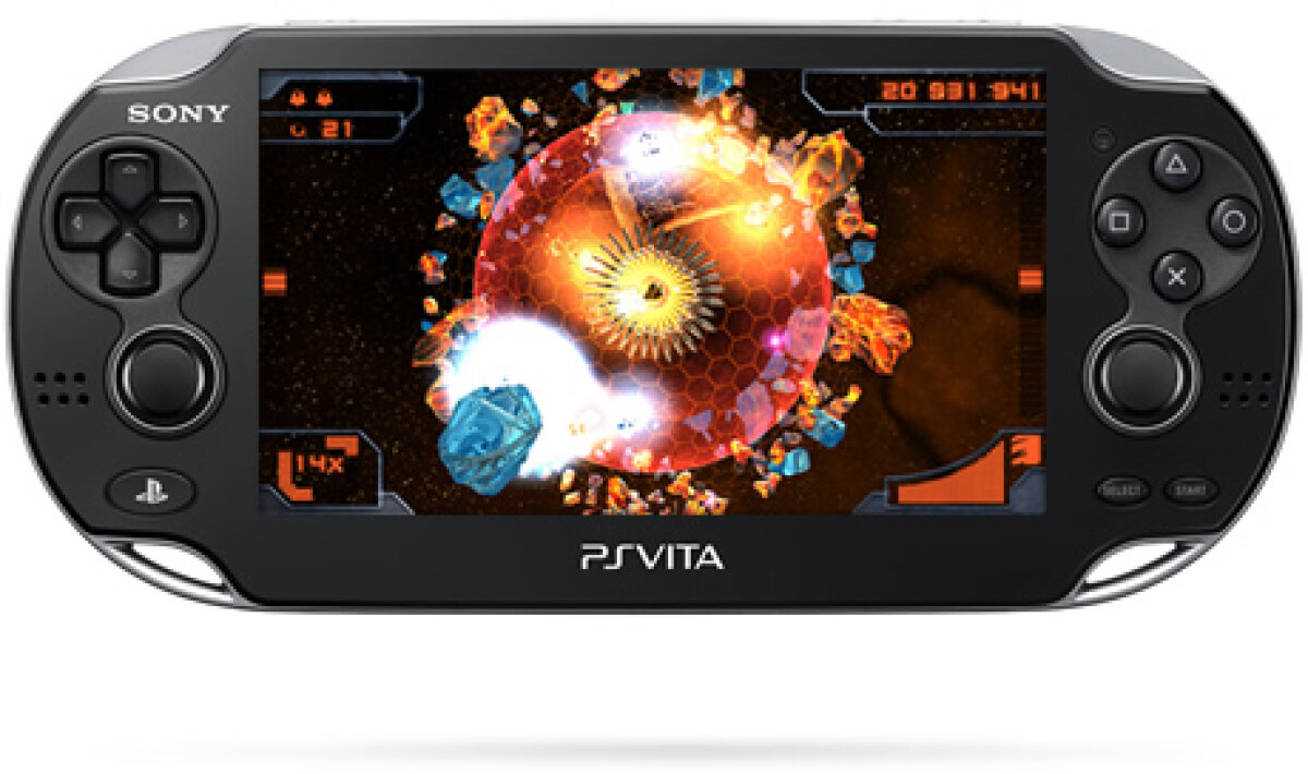 FOTO! Cea mai aşteptată consolă portabilă, PS Vita, acum în România!