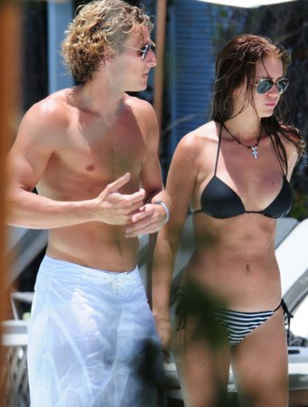 GALERIE FOTO Forlan nu mai este cu gîndul total la fotbal. Din cauza Victoriei?