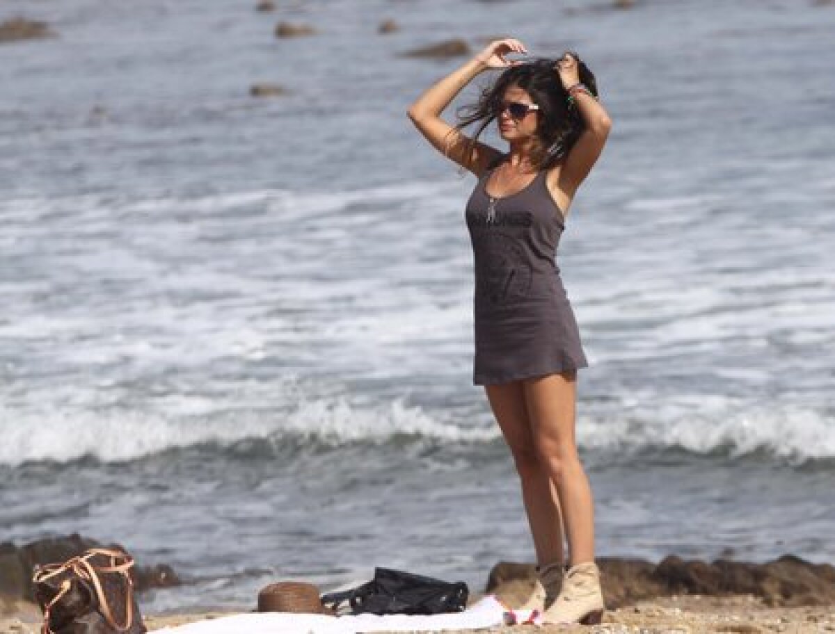 GALERIE FOTO Forlan nu mai este cu gîndul total la fotbal. Din cauza Victoriei?