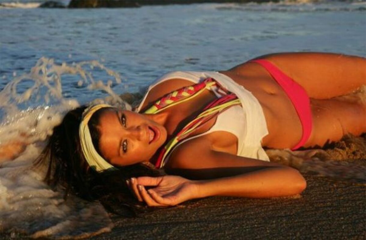 GALERIE FOTO Forlan nu mai este cu gîndul total la fotbal. Din cauza Victoriei?