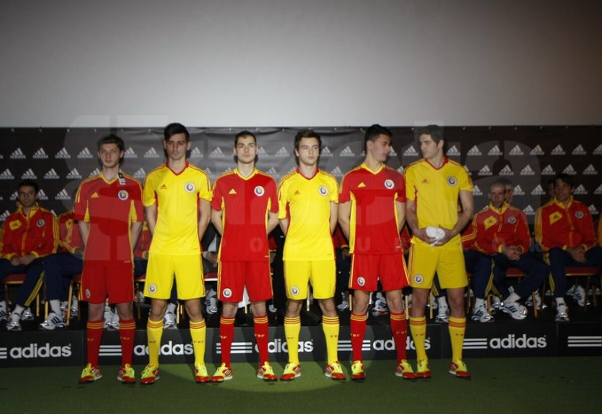 FOTO "Tricolorii" vor înfrunta Uruguay în roşu. Vezi cum arată noul echipament al naţionalei