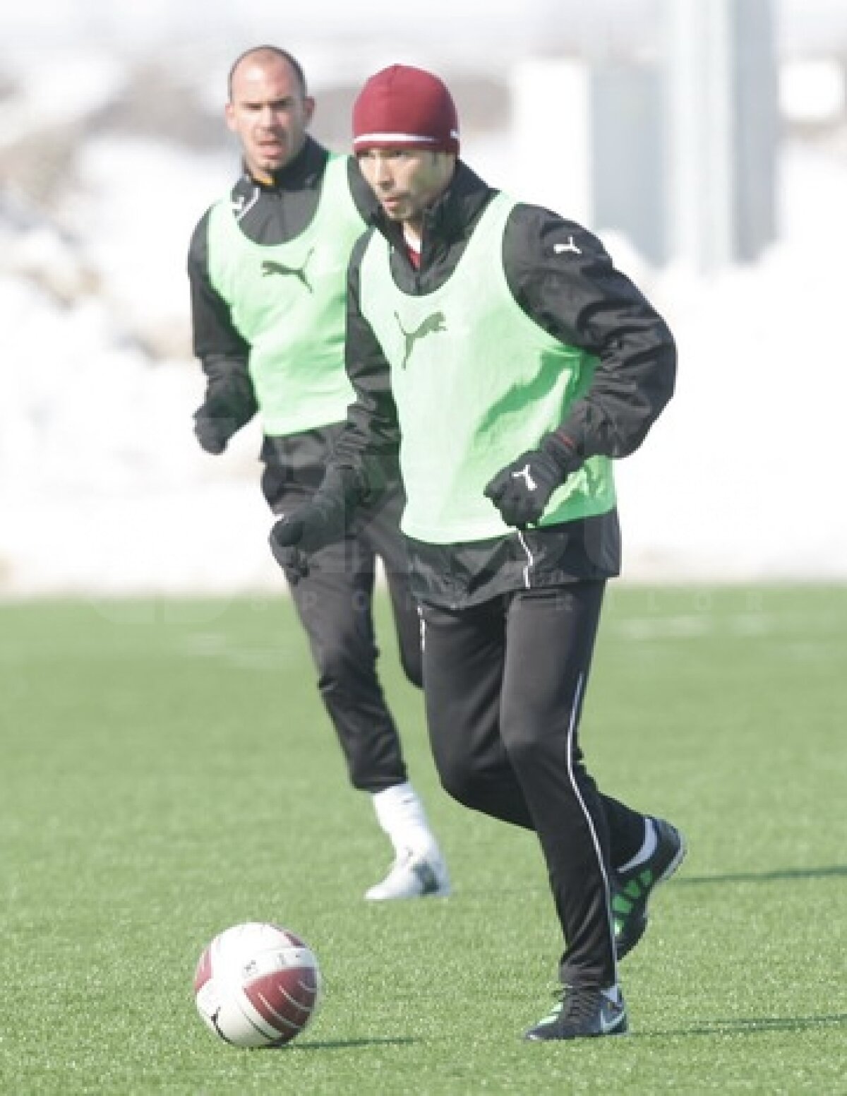 FOTO Rapidiştii au dat nas în nas cu Forlan la Buftea