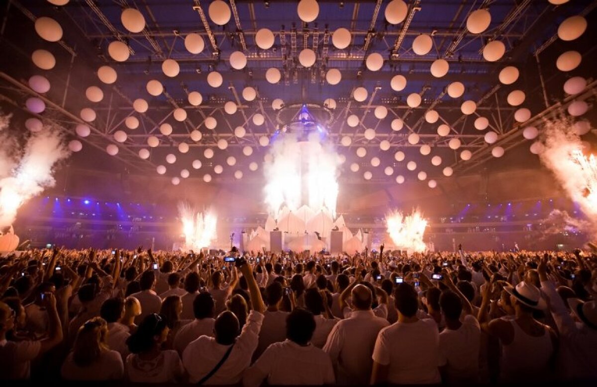 Fete frumoase, cea mai bună muzică şi o atmosferă incredibilă! Toate în Bucureşti, la Sensation White