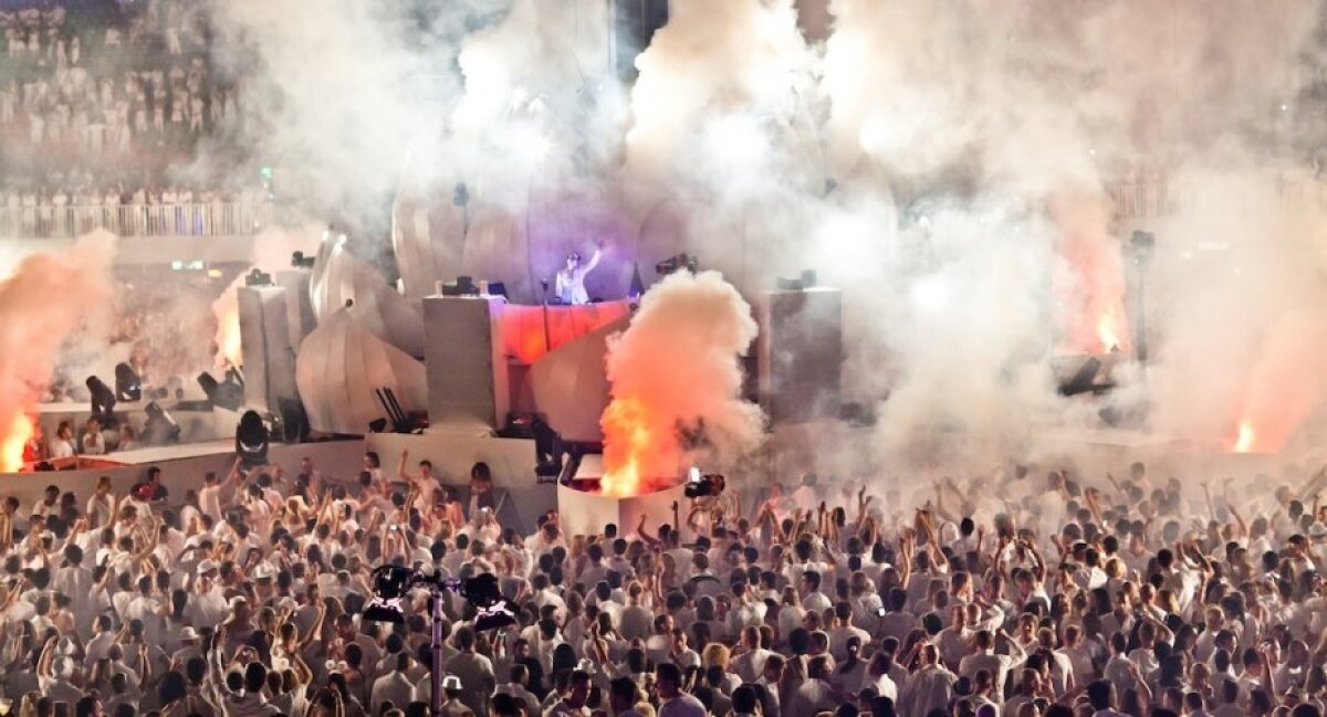 Fete frumoase, cea mai bună muzică şi o atmosferă incredibilă! Toate în Bucureşti, la Sensation White