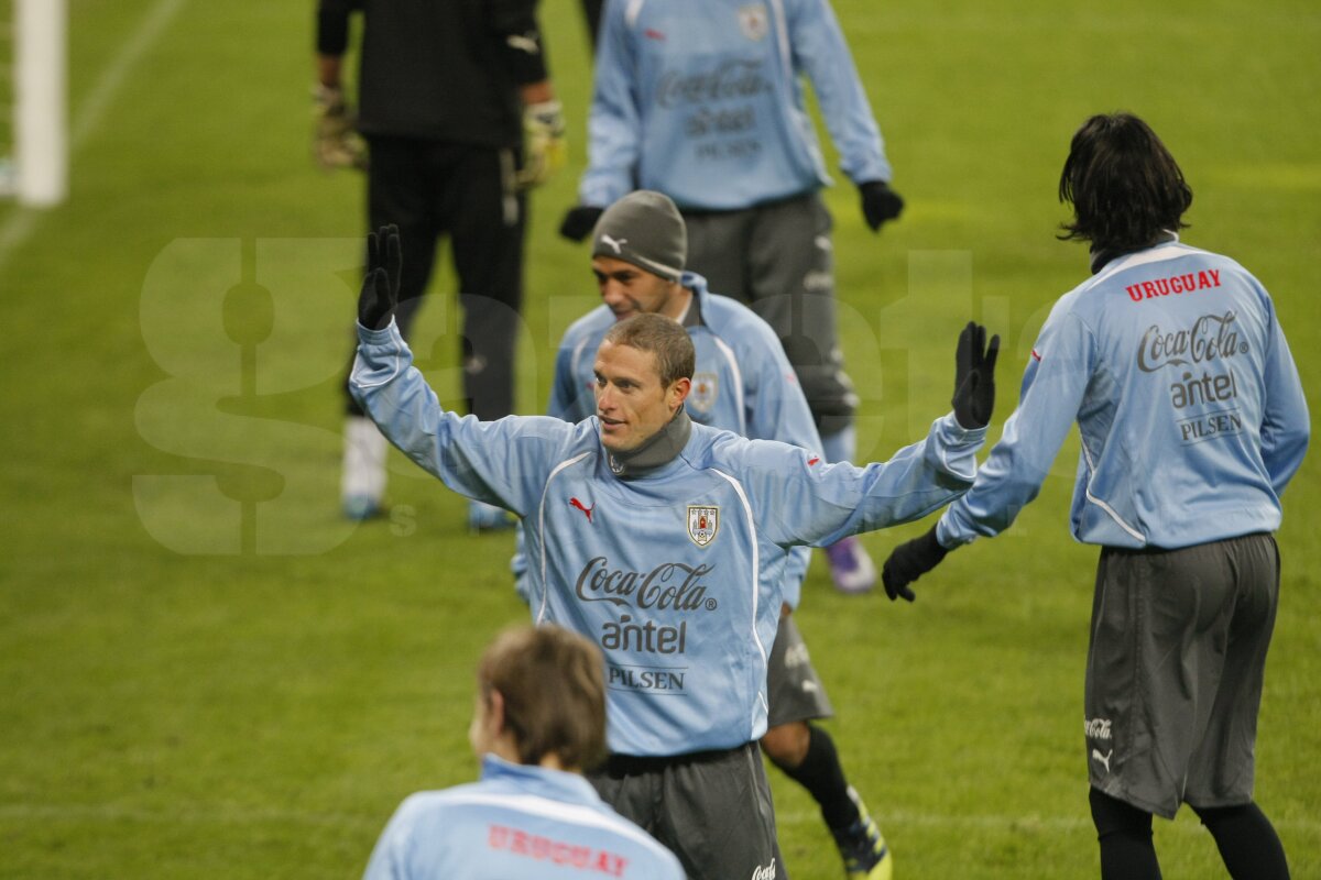 FOTO » Uruguayenii au fost impresionaţi de Naţional Arena