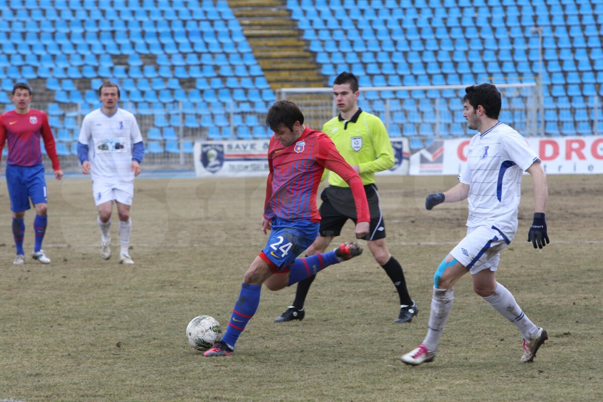 GALERIE FOTO Steaua cîştigă ultimul test înaintea reluării campionatului, 2-1 cu Farul