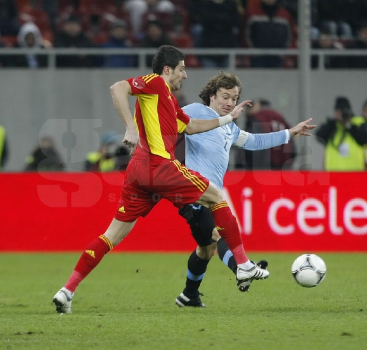 Egalii lui Cavani şi Forlan » România - Uruguay 1-1