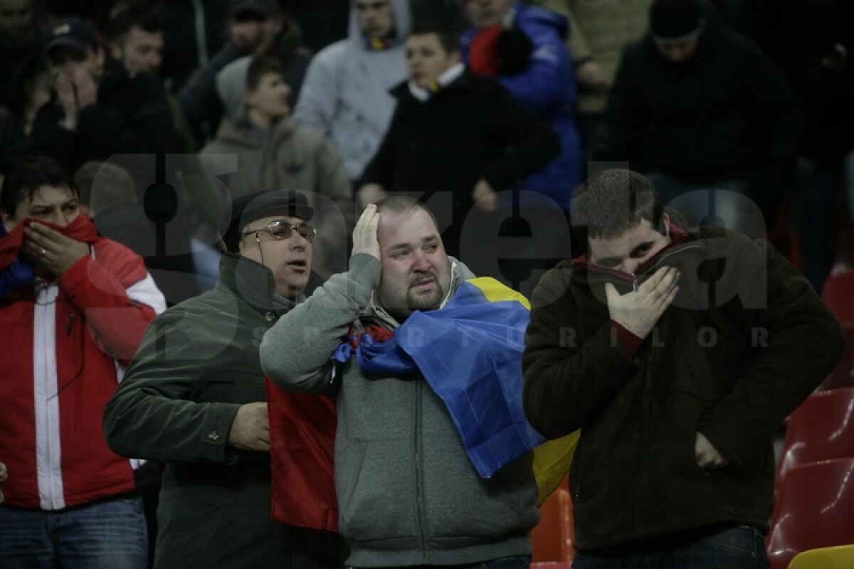 FOTO Oameni disperaţi şi loviţi pe Naţional Arena!