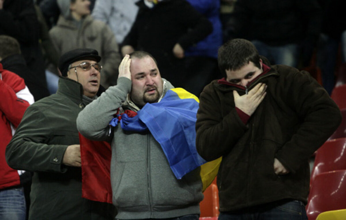 GALERIE FOTO 18.000 de oameni au scandat ”La puşcărie, Mitică, la puşcărie” şi ”Sandu, eşti o mizerie”