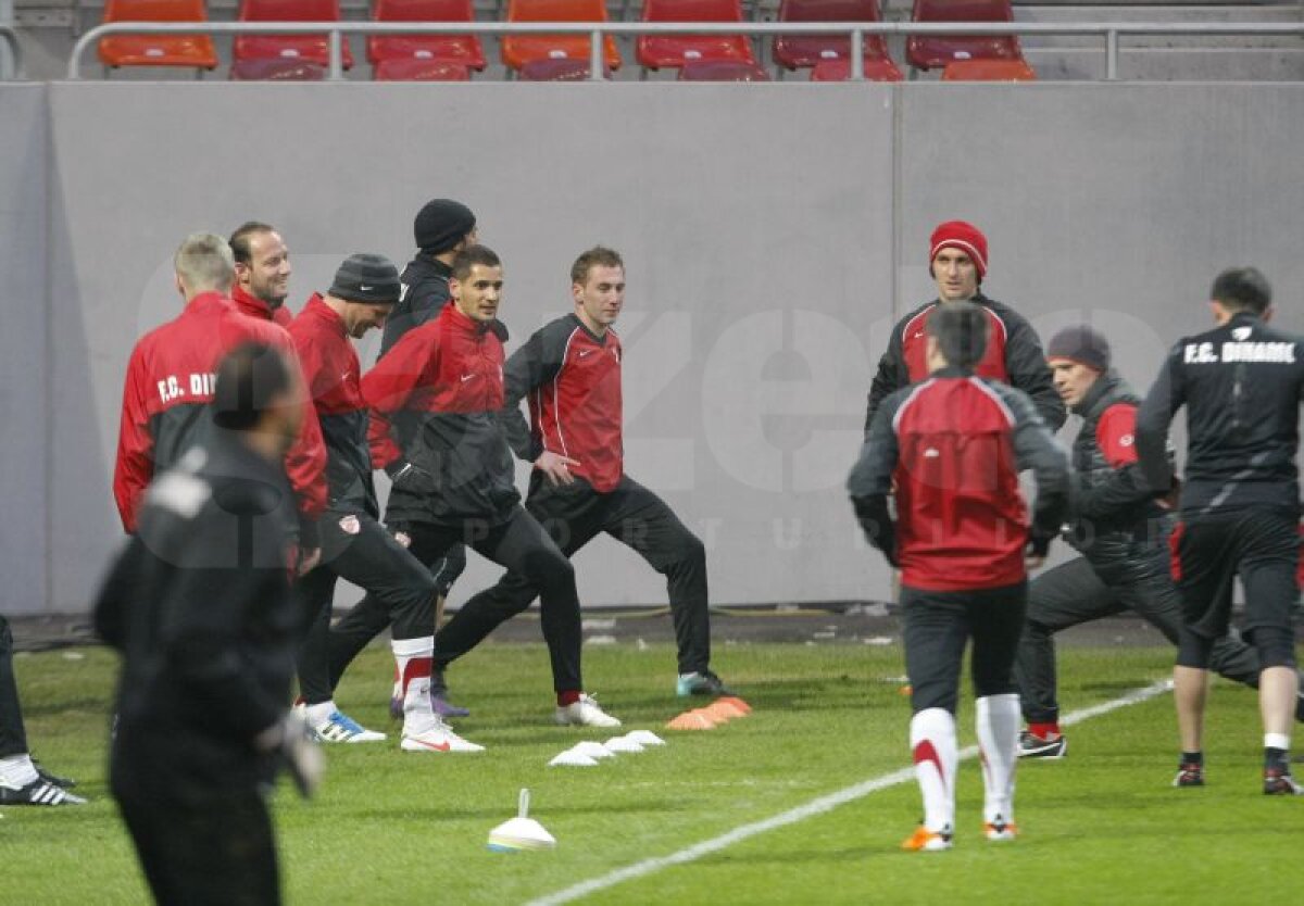 FOTO "Cîinii" s-au antrenat în premieră pe Arena Naţională: "Batem sigur!"