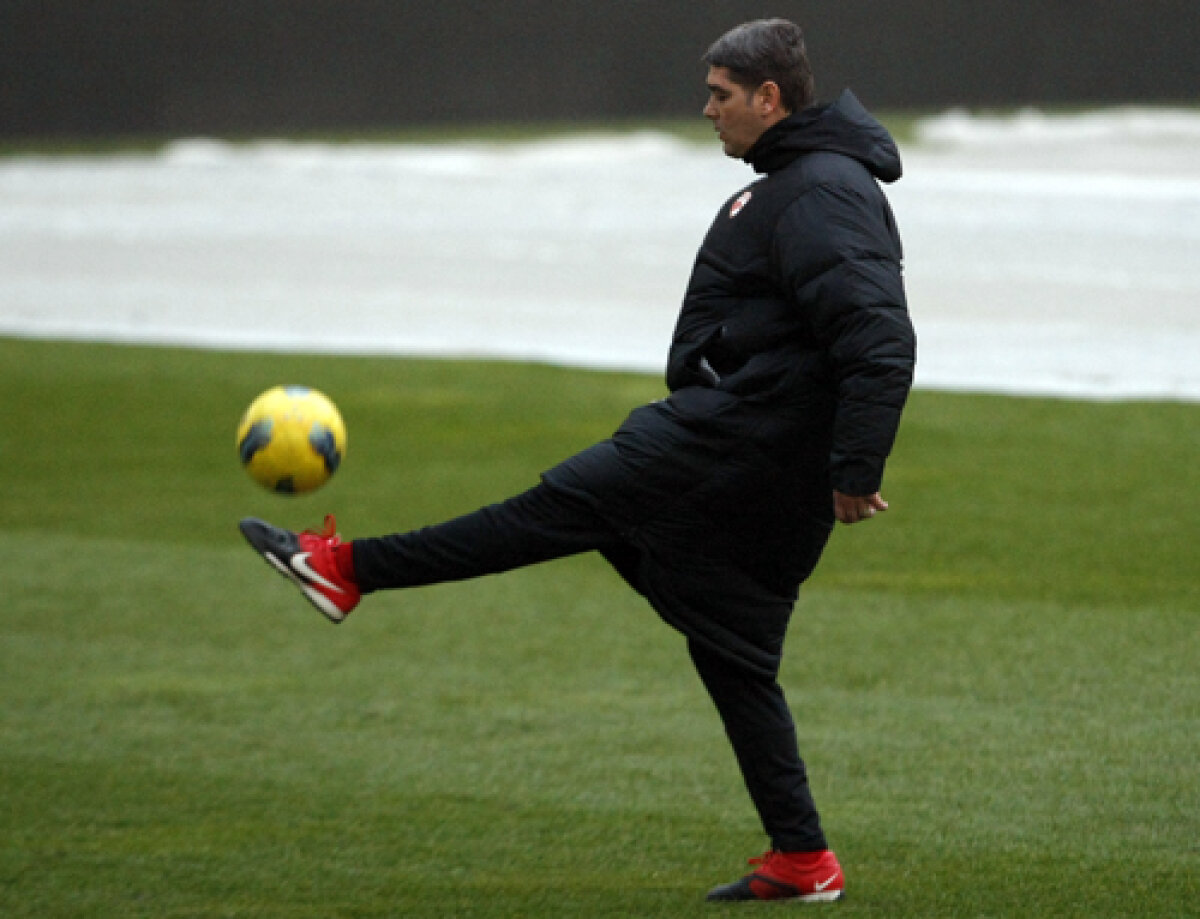 GALERIE FOTO Dinamo s-a antrenat în premieră pe Naţional Arena » ”Fuge mingea ca nebuna”