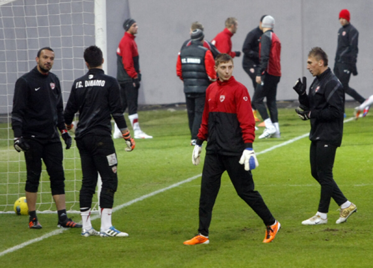 GALERIE FOTO Dinamo s-a antrenat în premieră pe Naţional Arena » ”Fuge mingea ca nebuna”