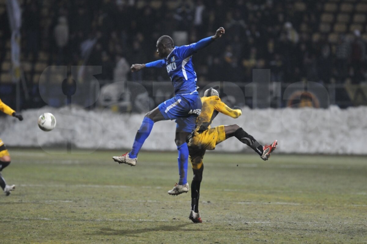 FOTO » "Dubla" lui Ilijoski a adus victoria lui FC Braşov contra Pandurilor, scor 2-1