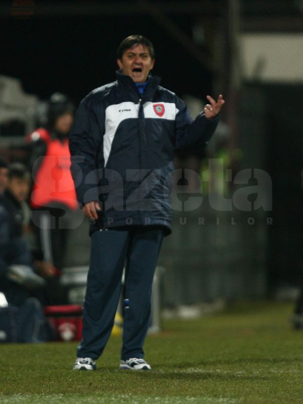 CFR Cluj învinge Tg. Mureş cu 1-0 şi urcă pe primul loc