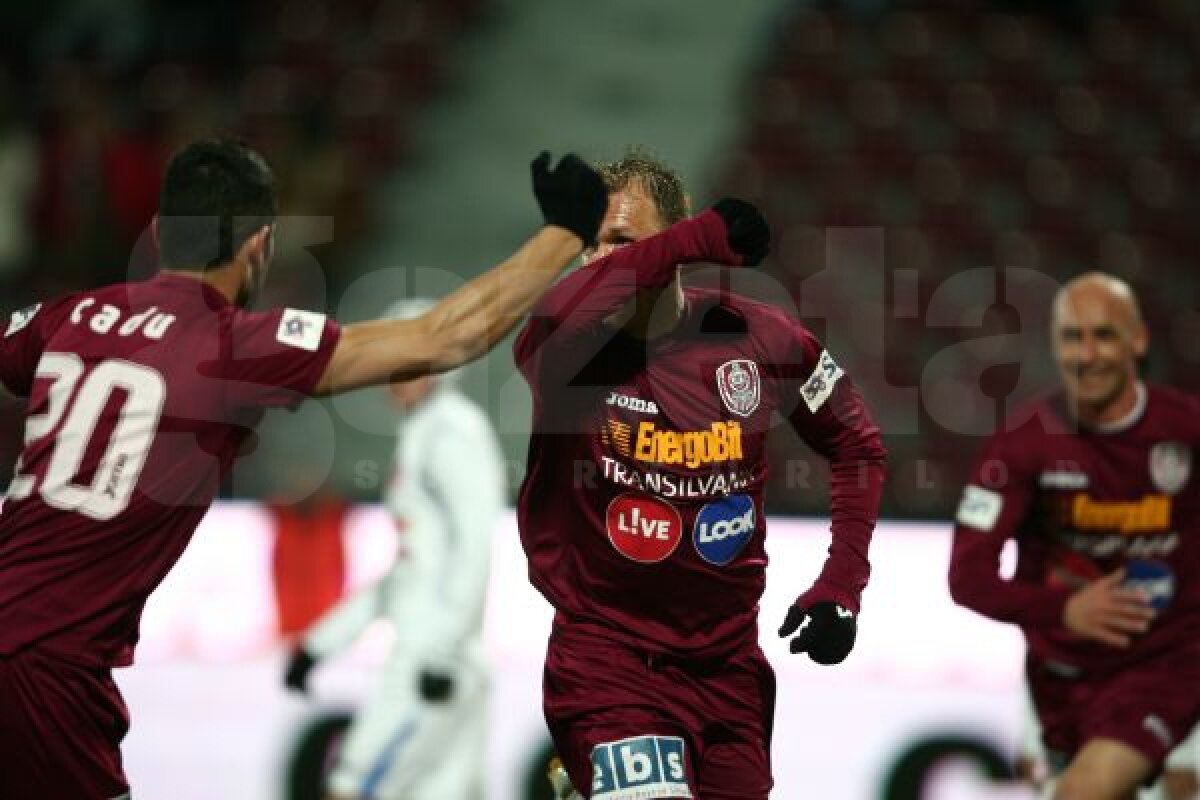 CFR Cluj învinge Tg. Mureş cu 1-0 şi urcă pe primul loc