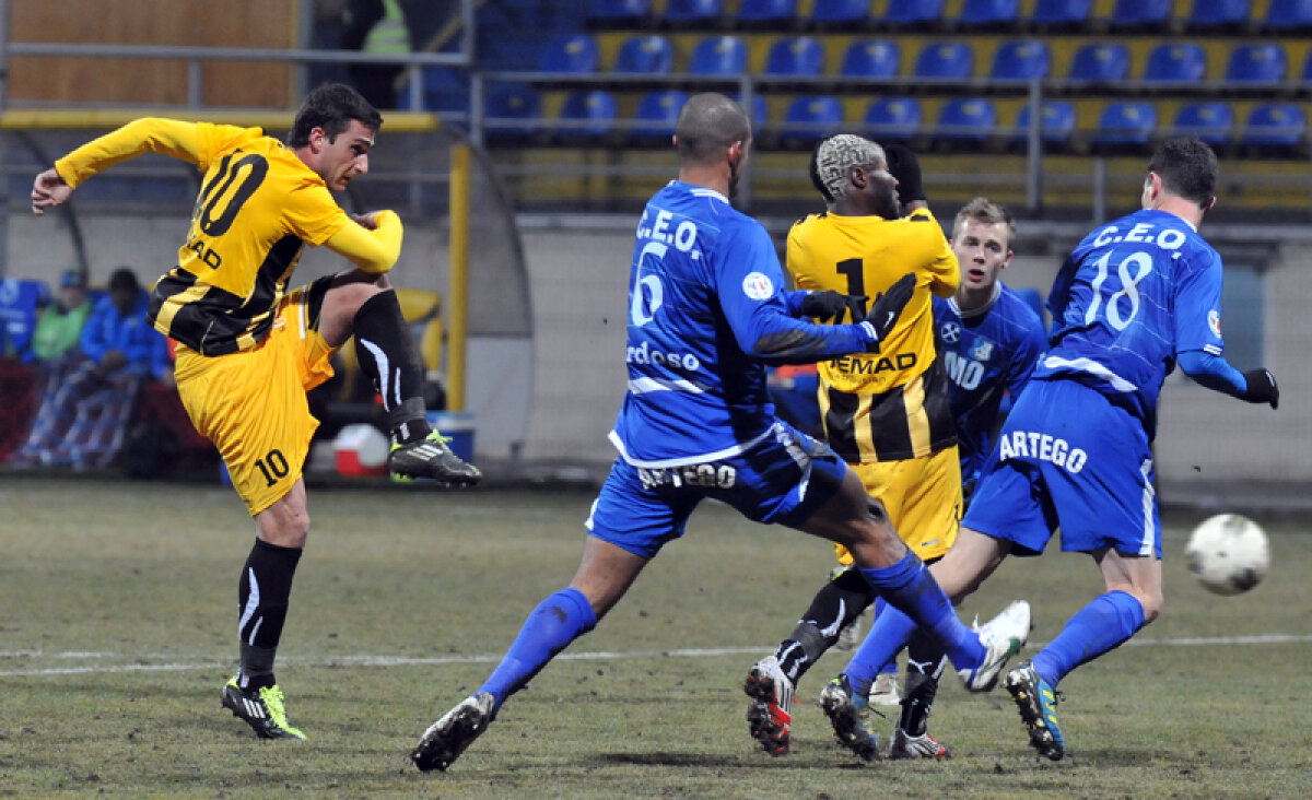 VIDEO Cumperi şi cîştigi » "Dubla" lui Ilijoski a adus trei puncte Braşovului în meciul cu Pandurii, scor 2-1