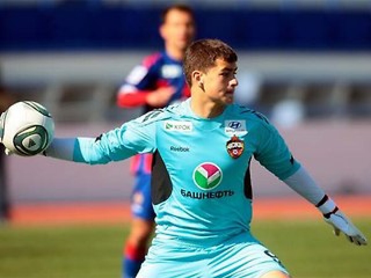 "Clasa 10A îţi urează baftă" » ŢSKA a jucat în derby-ul cu Zenit cu un portar de 16 ani!