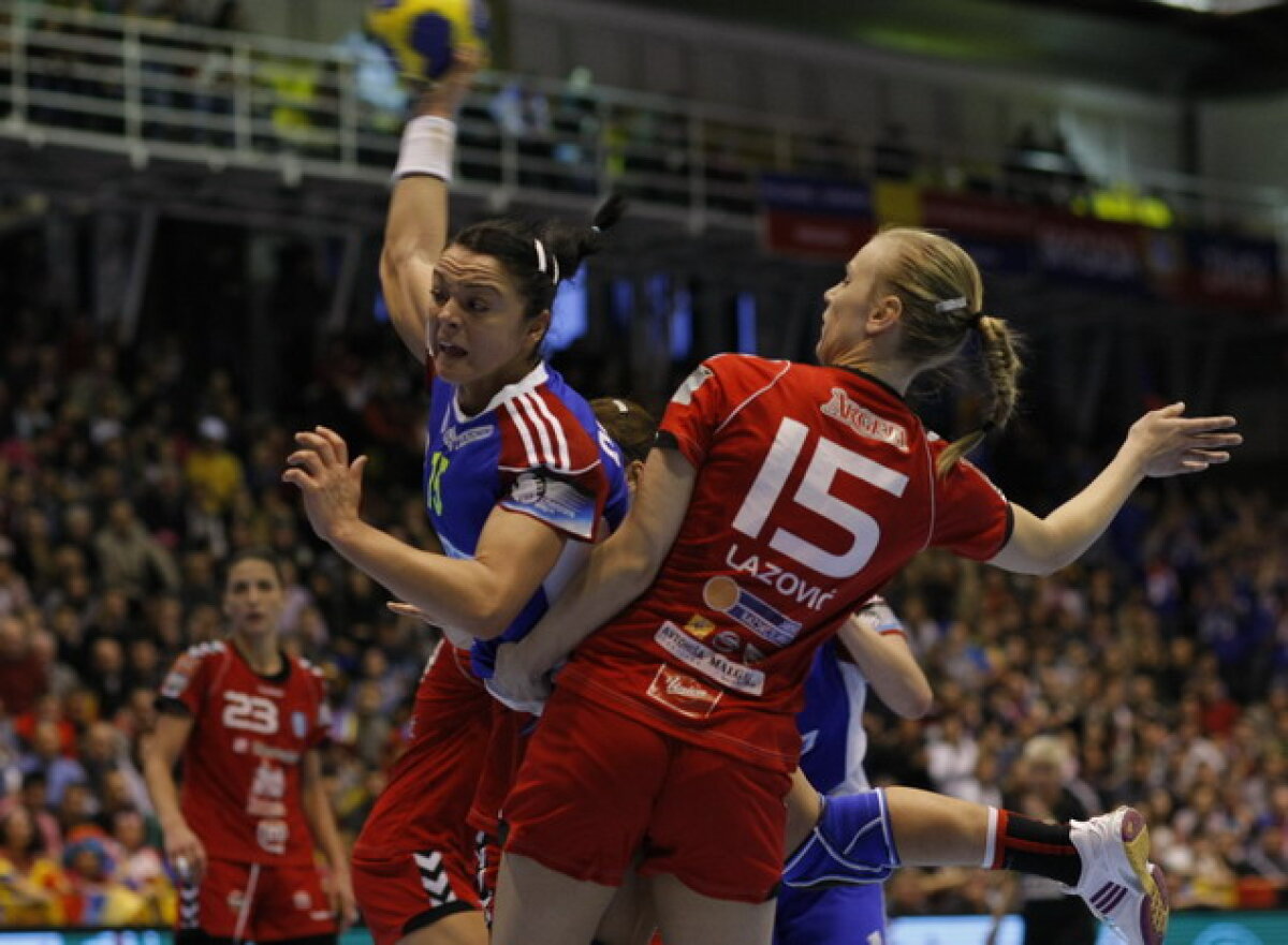 FOTO Oltchim s-a calificat în semifinalele Ligii după 30-26 cu Krim Ljubljana