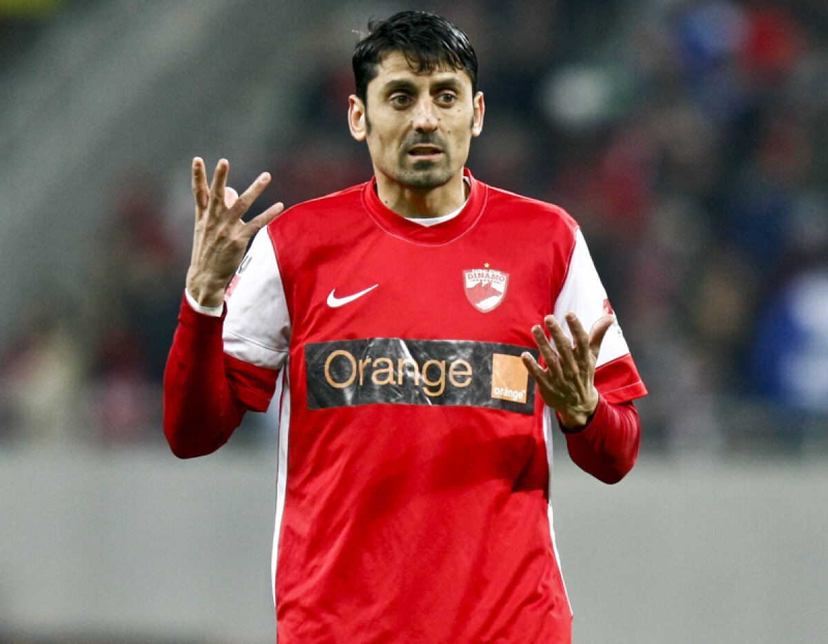 FOTO Se simte lucrat! » Cel mai bun marcator al "cîinilor" a fost lăsat fără banderolă şi scos din echipă