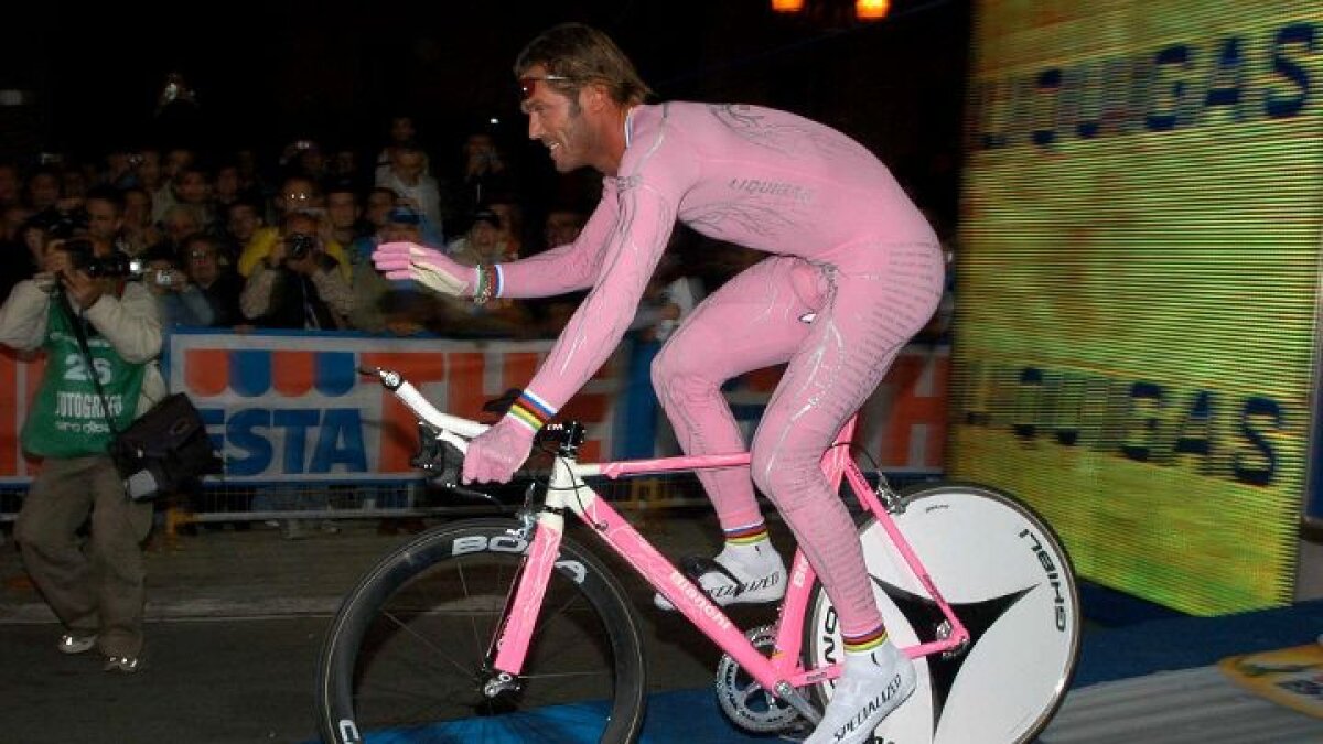 Şoc în ciclism: "Nebunul" Mario Cipollini se întoarce pe şosea în Turul Italiei!