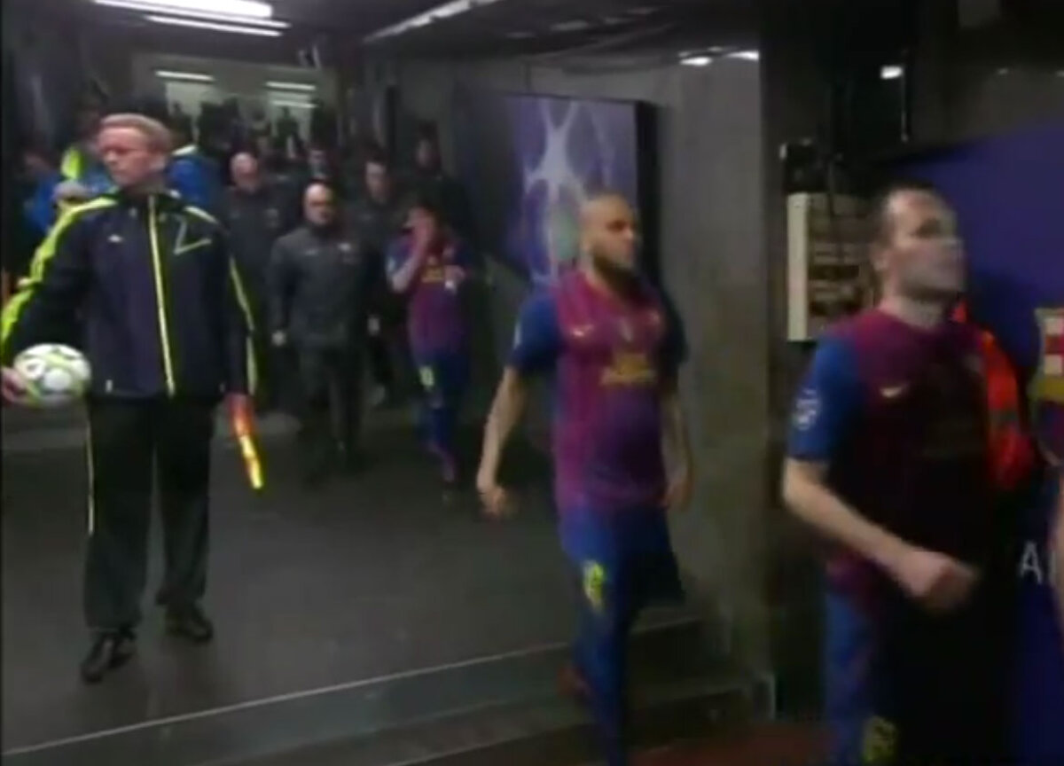 VIDEO&FOTO Ce "pilulă magică" a luat Messi? Argentinianul înghite o pastilă pe tunel, apoi iese pe gazon şi dă 5 goluri!