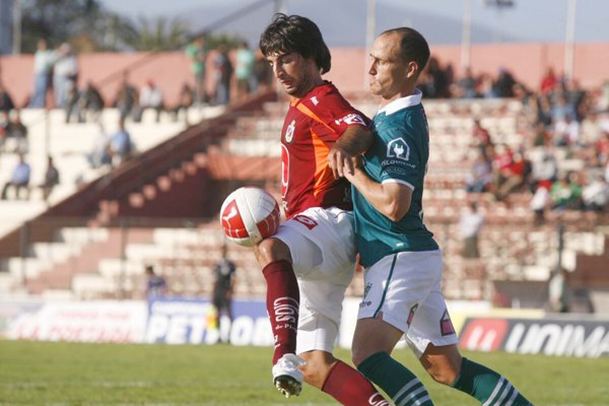 VIDEO şi FOTO Sotelo e alesul! » Atacantul dorit de Copos a marcat anul trecut 11 goluri, dar nu a mai jucat de trei luni