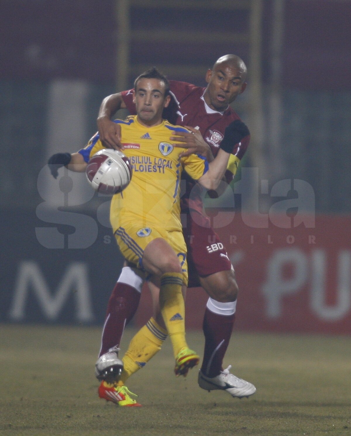 FOTO Rapid învinge Petrolul cu 2-0 şi revine la 3 puncte de Dinamo