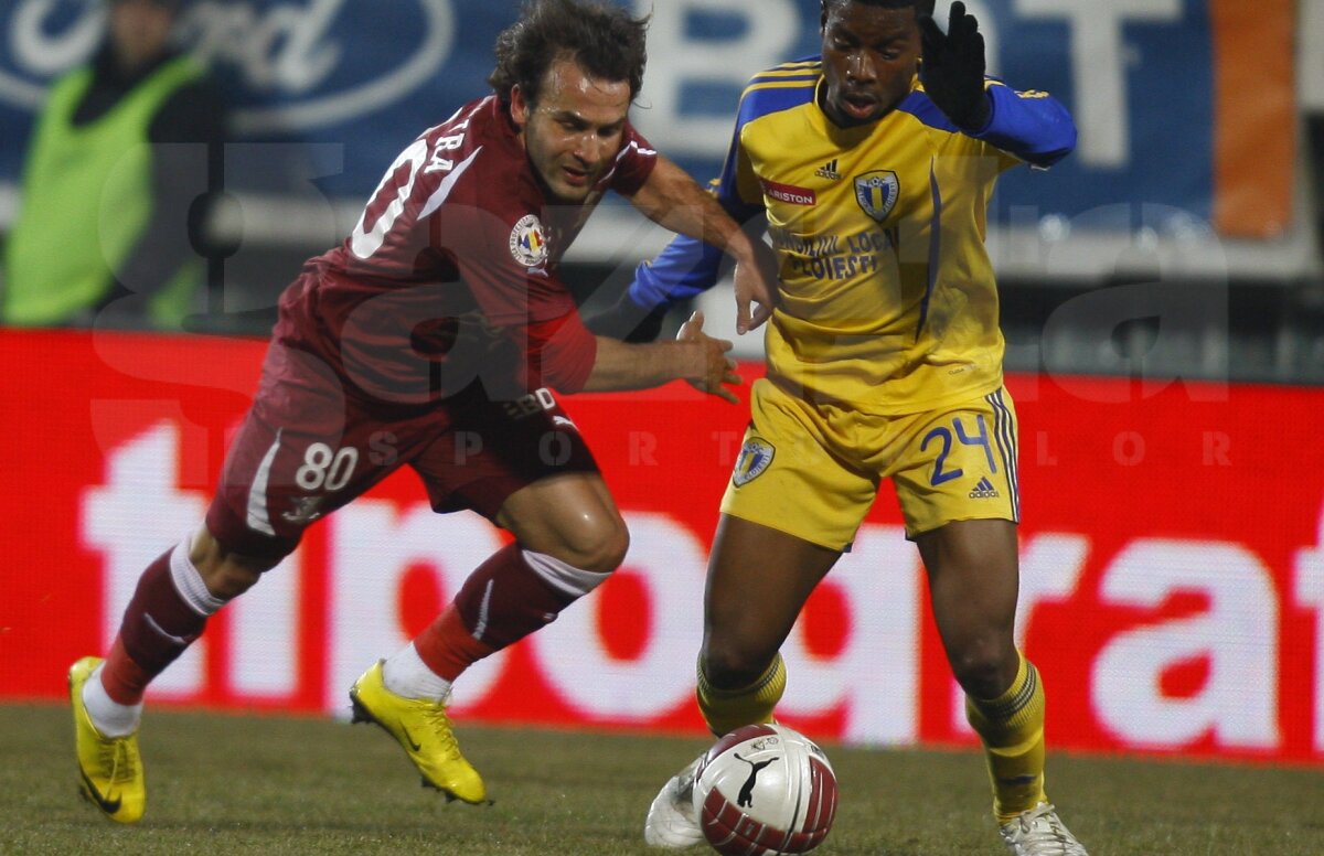 FOTO Rapid învinge Petrolul cu 2-0 şi revine la 3 puncte de Dinamo