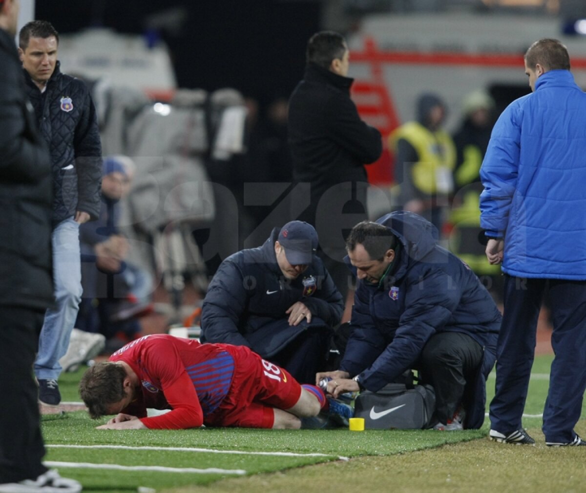 FOTO & VIDEO » Rusescu aduce a doua victorie pentru Steaua, care e la 6 puncte în spatele lui Dinamo