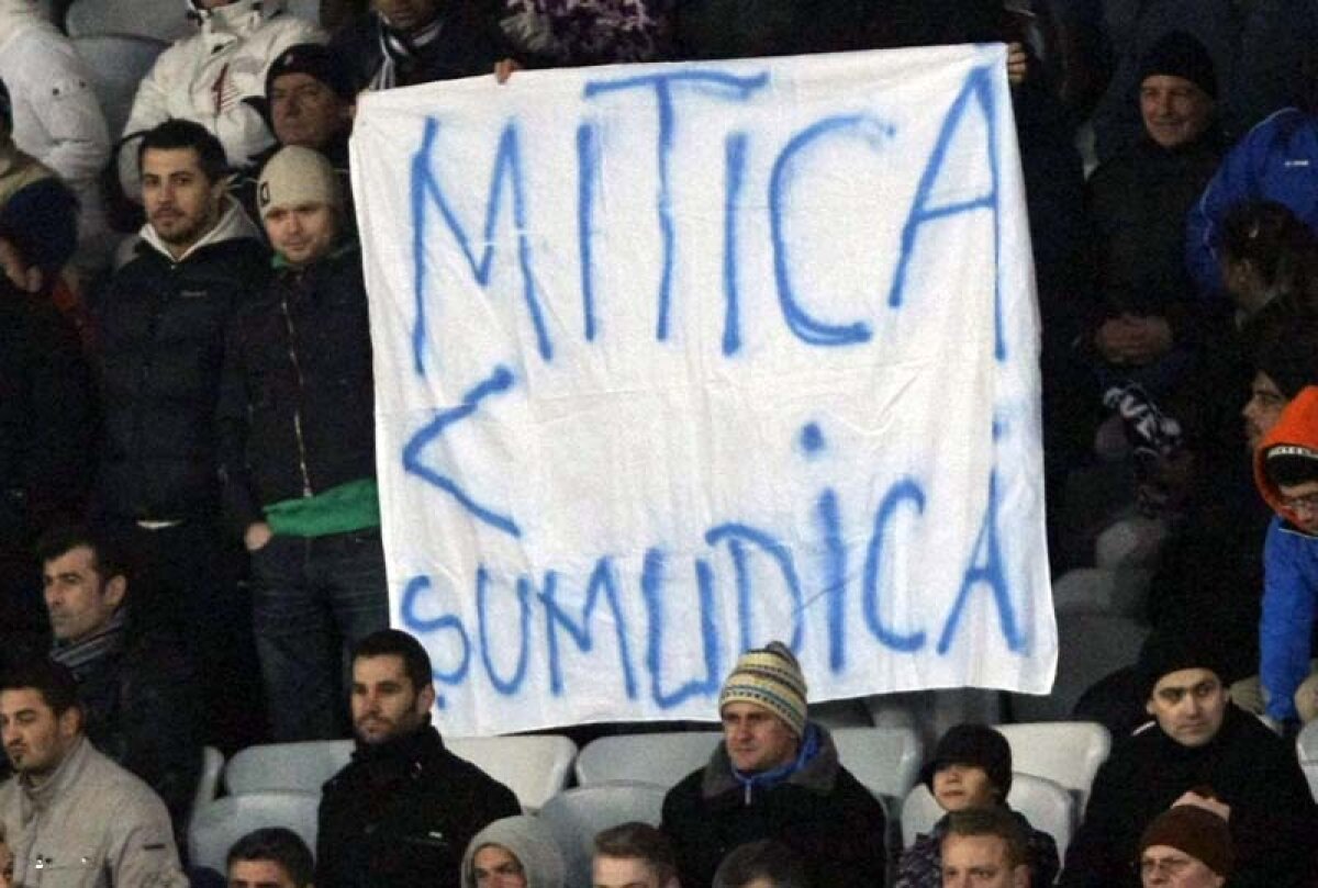 Steaua pierde doi jucători » Martinovici s-a accidentat stupid, Prepeliţă a fost secerat de gazon!