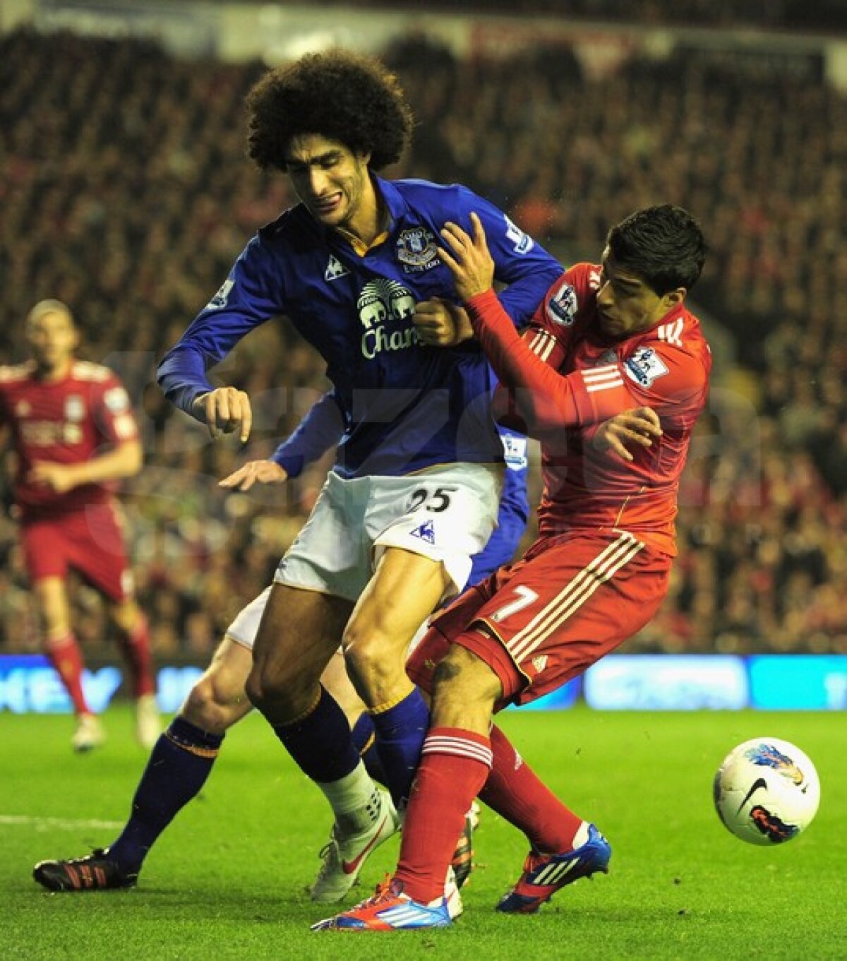 VIDEO şi FOTO » Captain FANTASTIC! Hat-trick Gerrard în Liverpool-Everton 3-0. Declaraţia de dragoste a lui Dalglish :)