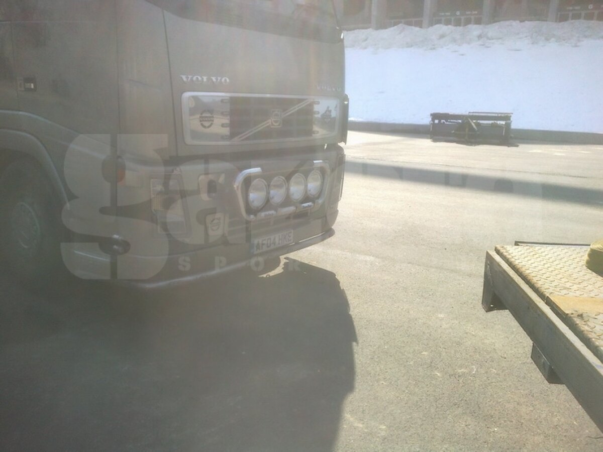 FOTO Arena Naţională se pregăteşte de finală » A venit gazonul de 1 milion de euro