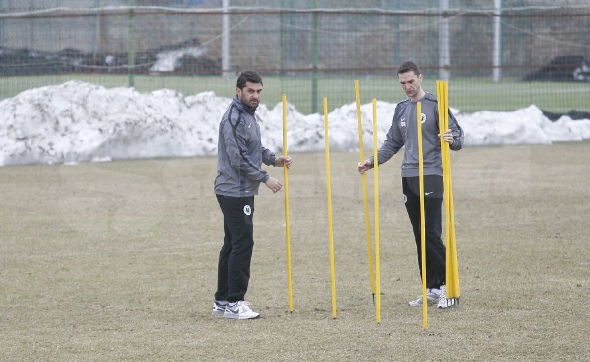 FOTO Ionuţ Badea şi staff-ul său ŞI-AU DAT DEMISIA de la U Cluj! Antrenorul interimar e ales dintre jucători