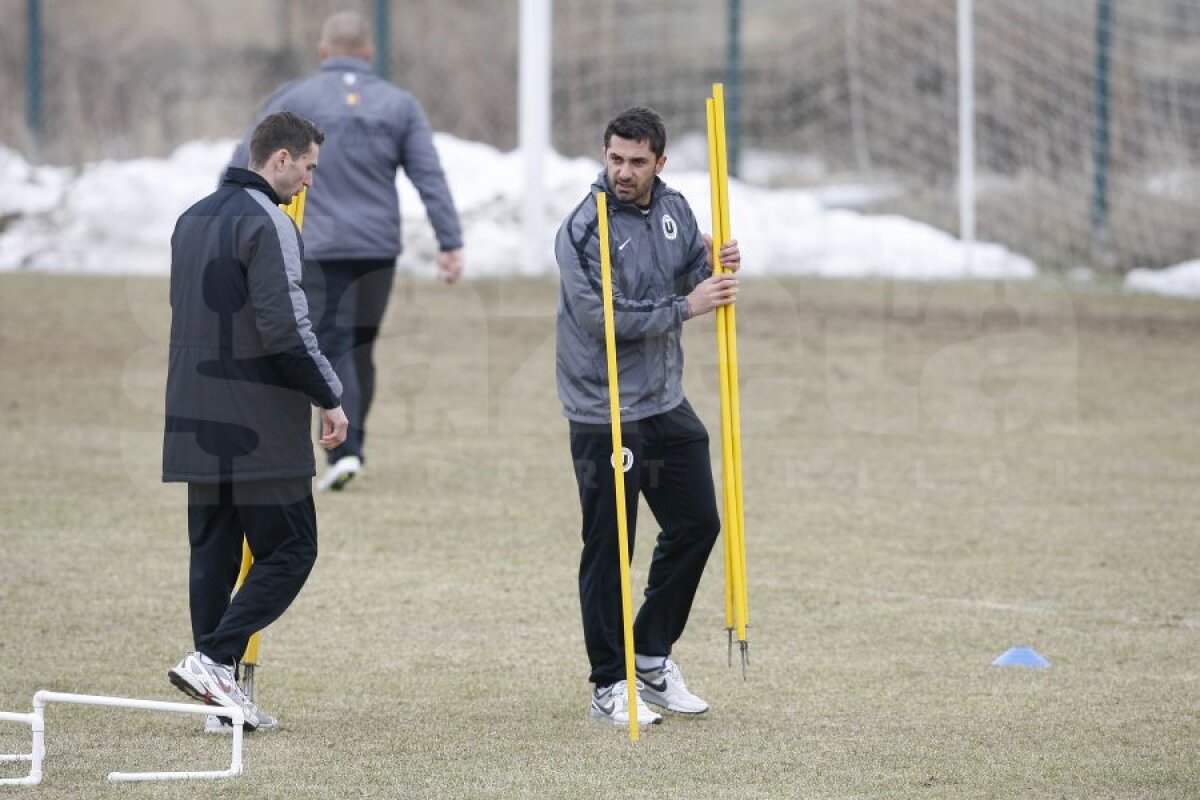 FOTO Ionuţ Badea şi staff-ul său ŞI-AU DAT DEMISIA de la U Cluj! Antrenorul interimar e ales dintre jucători