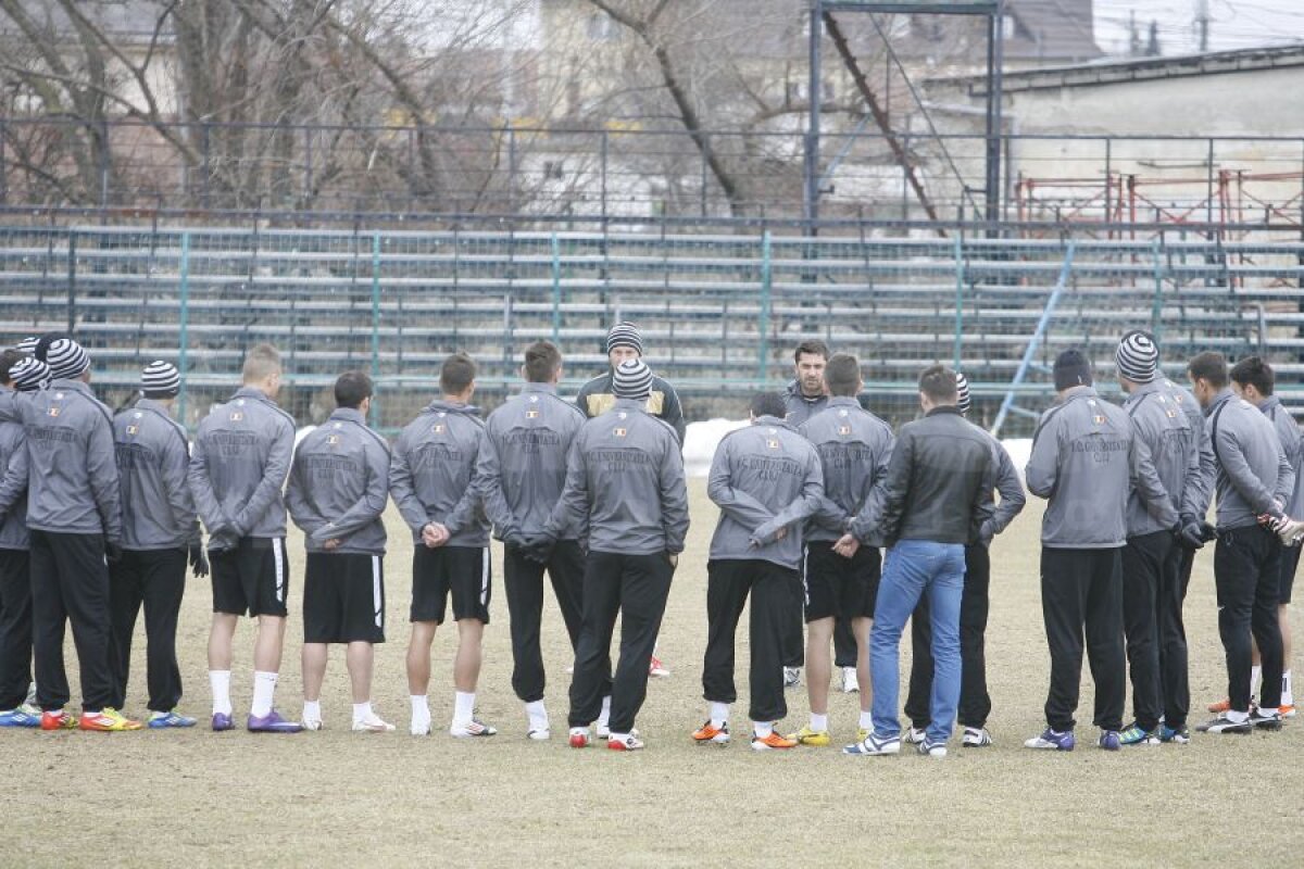 FOTO Ionuţ Badea şi staff-ul său ŞI-AU DAT DEMISIA de la U Cluj! Antrenorul interimar e ales dintre jucători