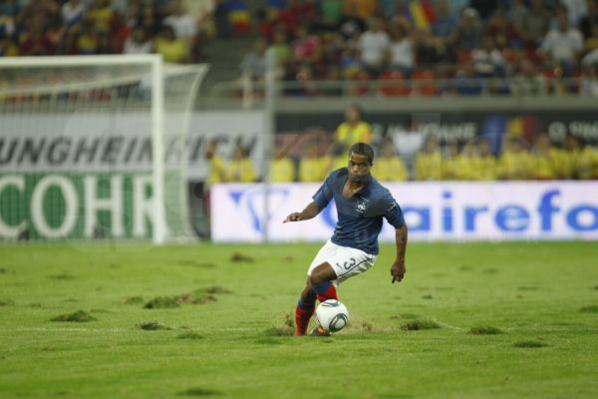 Stadioanele atrag suporterii, autorităţile locale distrug jucătorii! » Patru jucători s-au accidentat grav pe noile arene