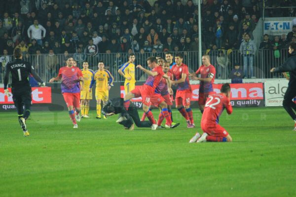 Stadioanele atrag suporterii, autorităţile locale distrug jucătorii! » Patru jucători s-au accidentat grav pe noile arene