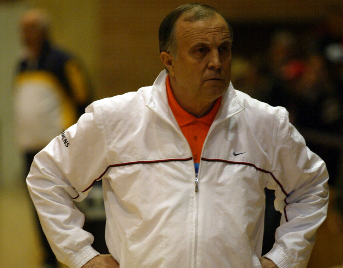 Suspecţi de blat! » Meciul HCM Roman - HC Zalău (24-24) naşte semne de întrebare