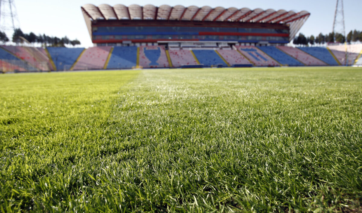 Cel mai bun gazon din Liga 1 » Steliştii au rămas mască ieri cînd au inspectat stadionul Ghencea