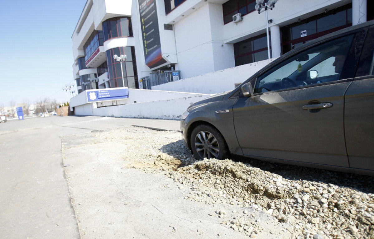 Crapă Ghencea! » Terenul principal şi cele de antrenament sînt excelente, dar Armata nu a întreţinut şi restul facilităţilor