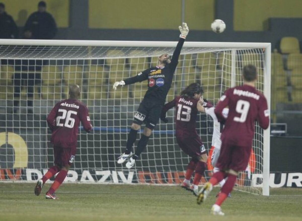 VIDEO CFR Cluj a învins Pandurii, 2-0, şi s-a instalat pe primul loc